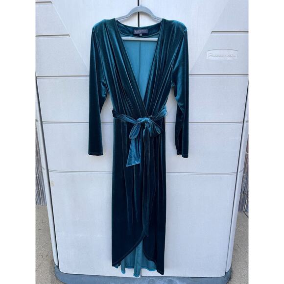 NWT Eloquii Velvet Cocktail Wrap Dress With Tie Hi Low Hem Emerald Green Size 20 - Picture 5 of 13